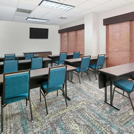 Hampton Inn & Suites Legacy Park-Frisco-3